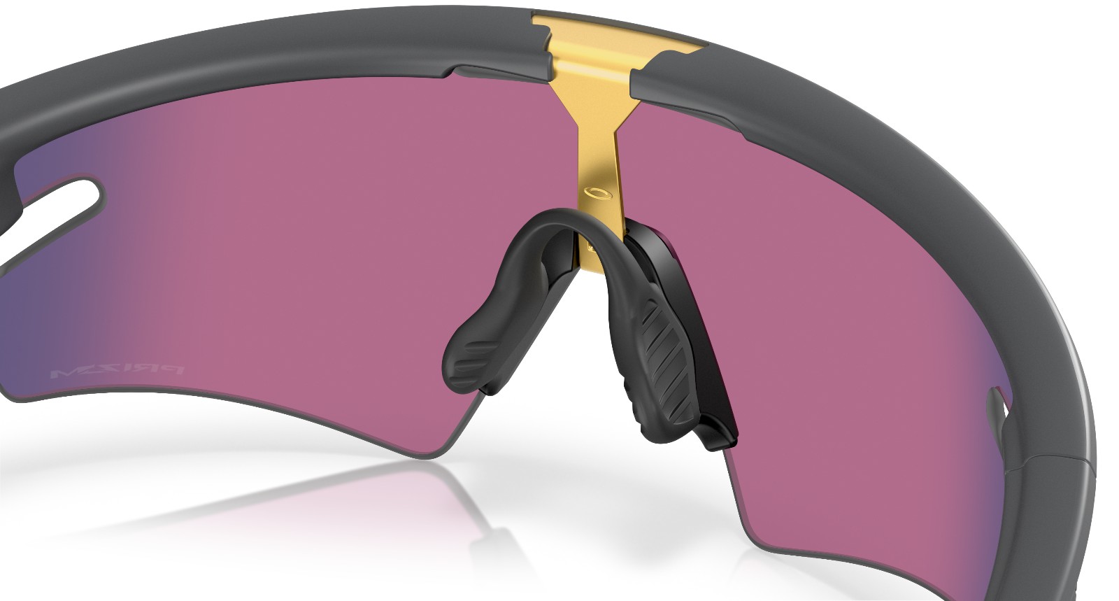 Oakley Sphaera Slash Matte Carbon Prizm Road nosepad detail