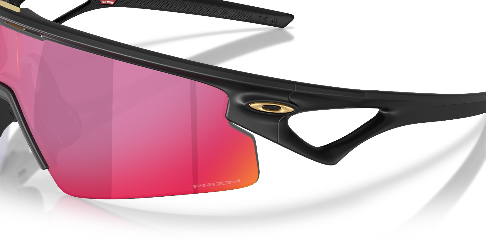 Oakley Sphaera Strike Matte Black Prizm Road lens and frame detail