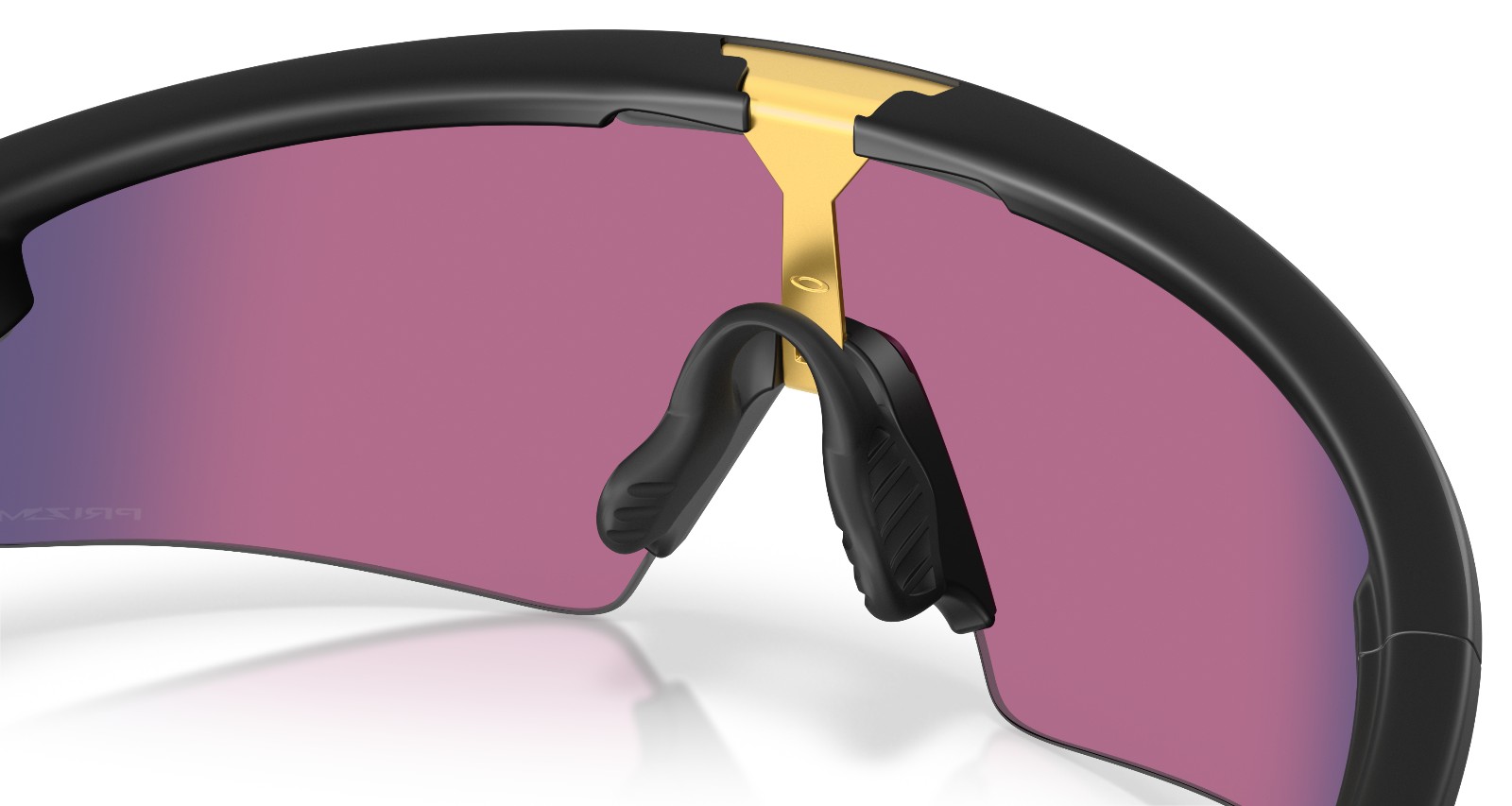 Oakley Sphaera Strike Matte Black Prizm Road nosepad detail