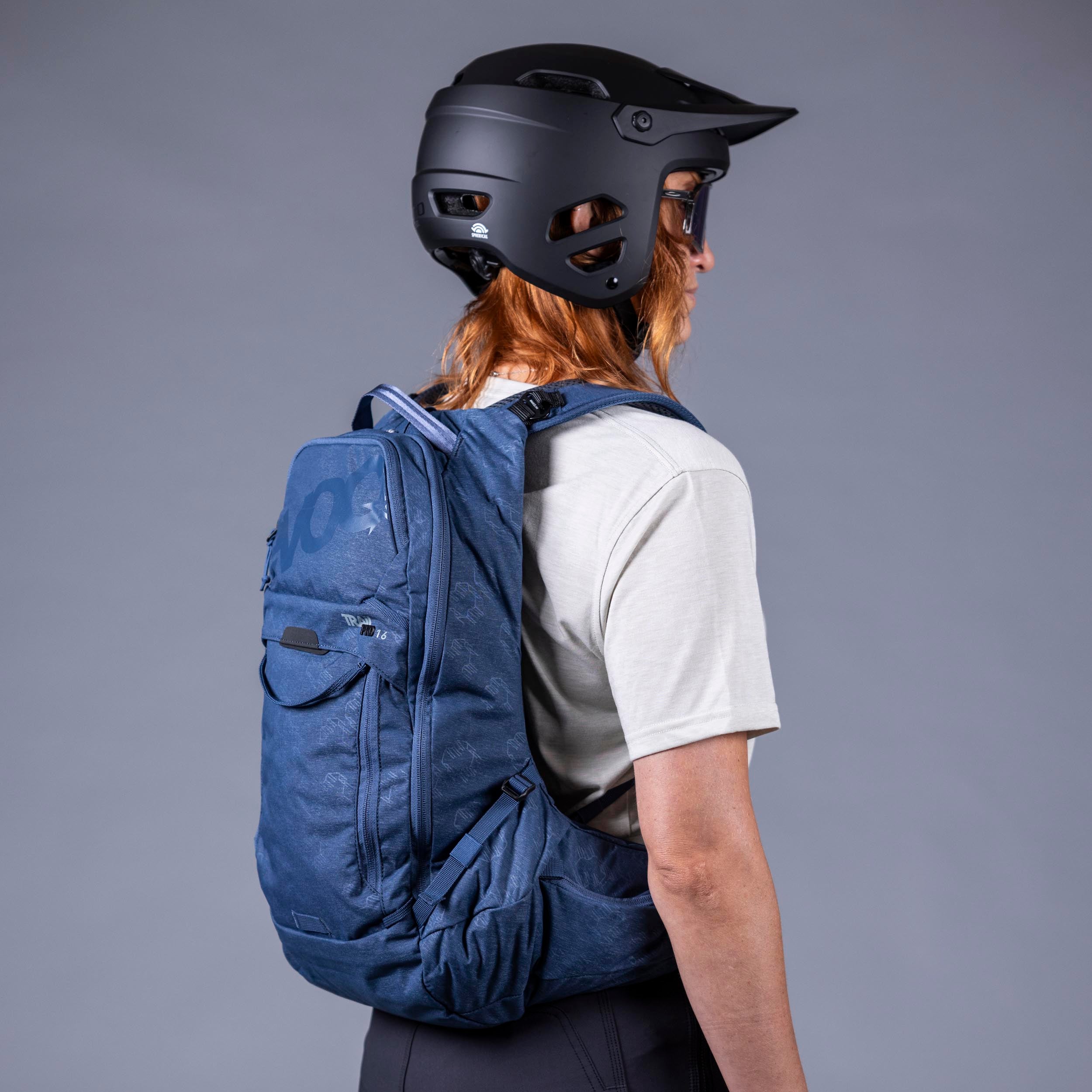 EVOC Trail Pro 16 - view 7